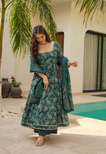 Elegant Green Paisley Printed Anarkali Suit with Dupatta