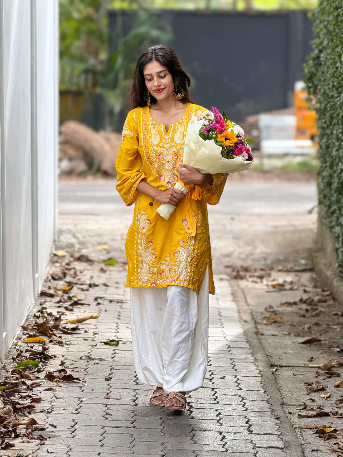 Yellow bloom farshi suit
