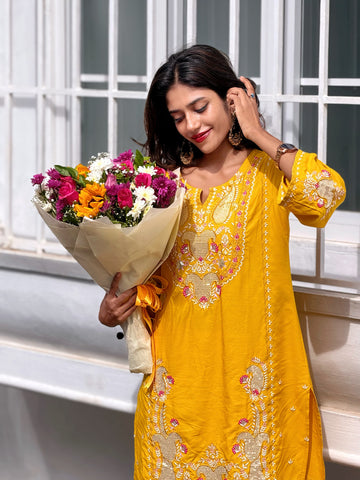 Yellow bloom farshi suit