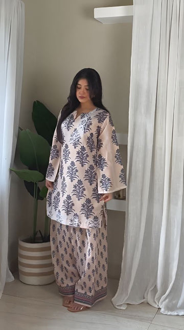 Classic Buta Motif Farsi Suit