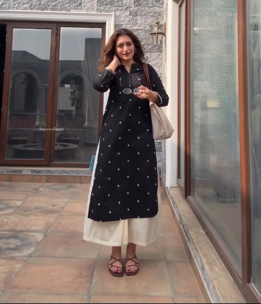 Black embroidery cord-set