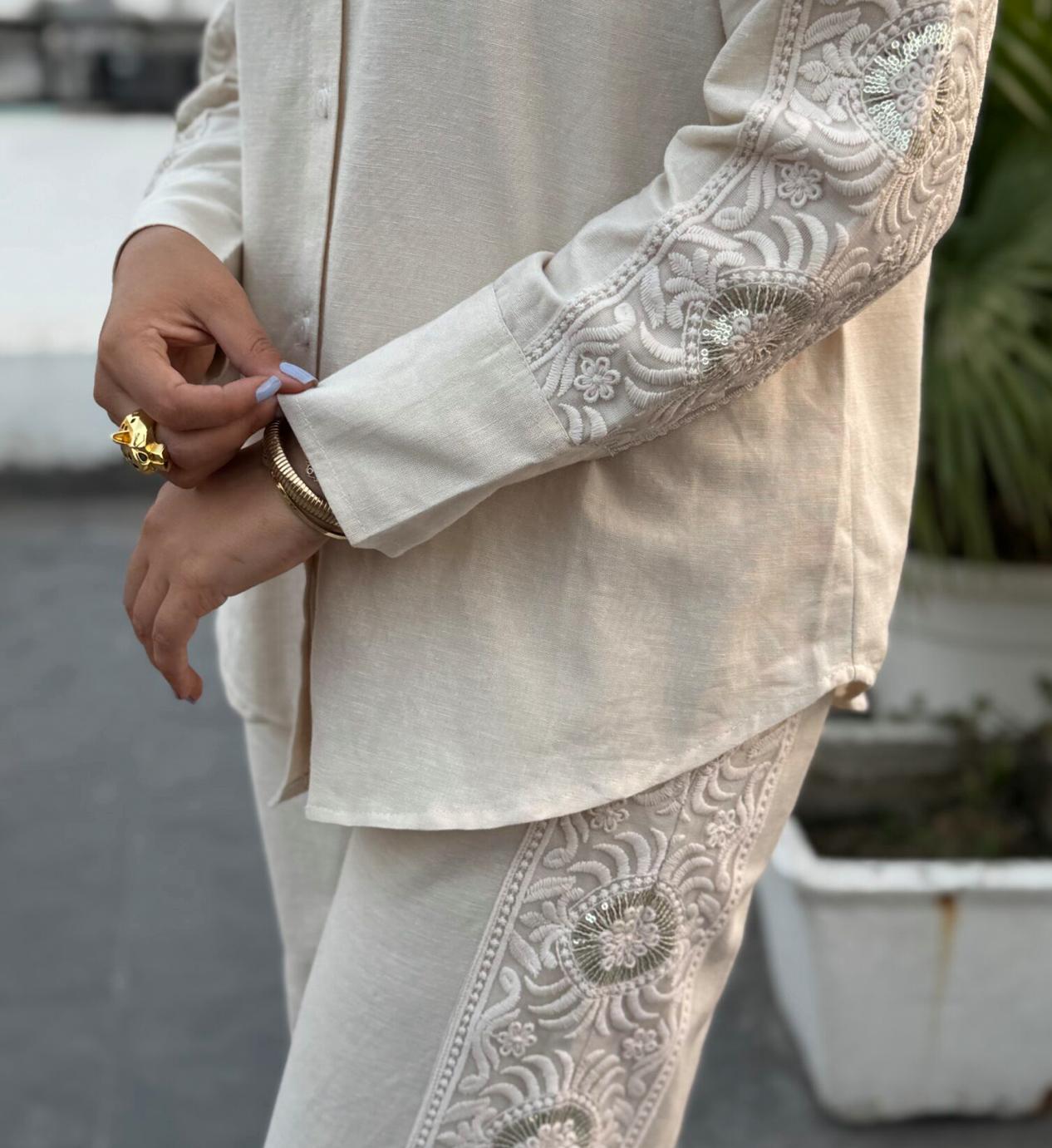 Cream cord set